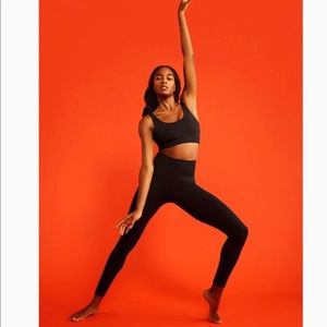 NWT Outdoor Voices Studio Skin Leggings Sz S Black